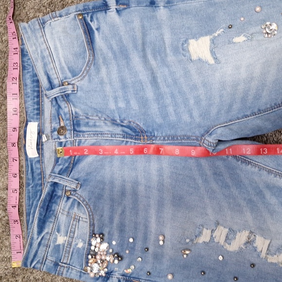 kiss & cry distressed ankle embellished denim jeans - size 11 - medium wash - Picture 8 of 9